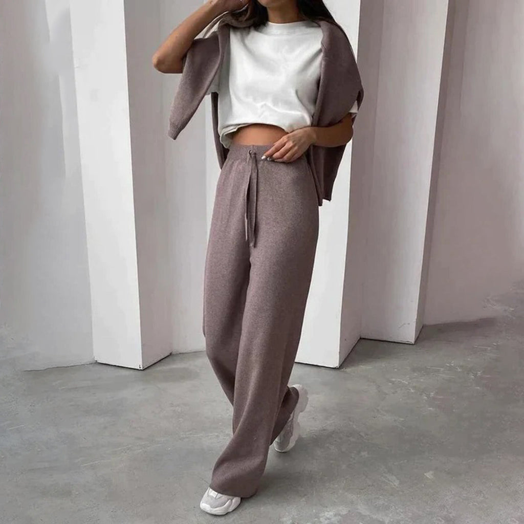 Bella Women's Sweater Set | Chic Elegance, Comfortable Fit 1