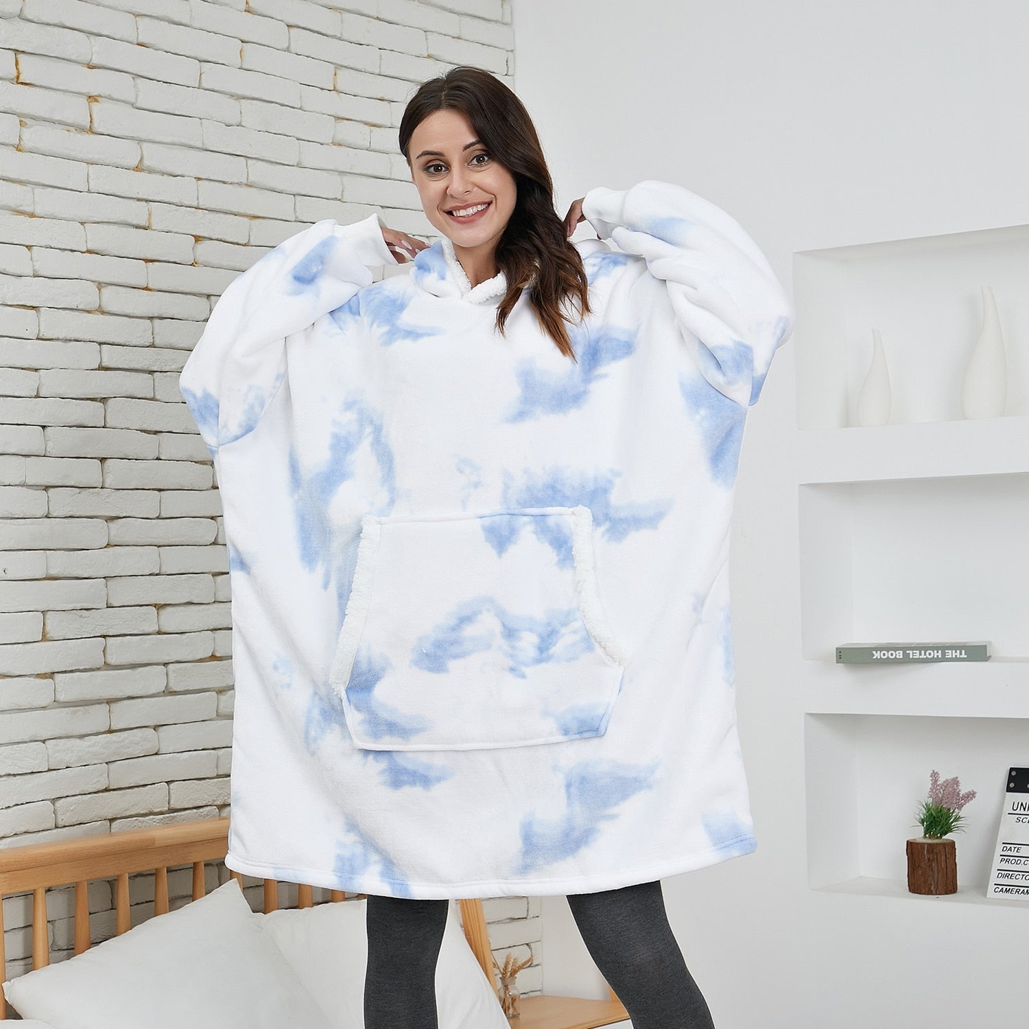Caryn Women's Hoodie Blanket | Soft Fleece & Wool Blend 15
