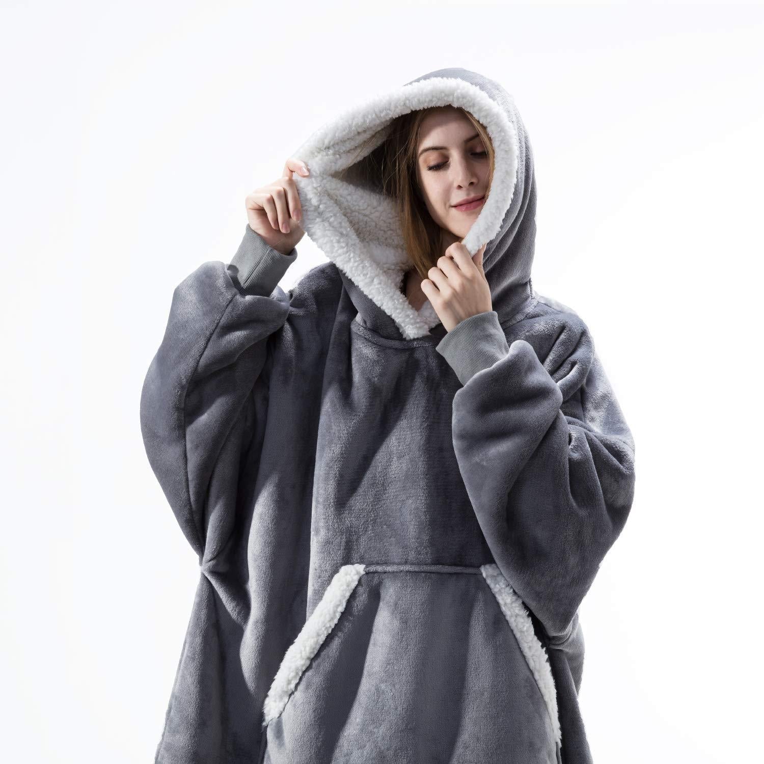 Caryn Women's Hoodie Blanket | Soft Fleece & Wool Blend 9