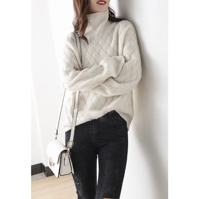 Coco Women's Pullover Sweater | Luxurious Wool, Timeless Elegance 3