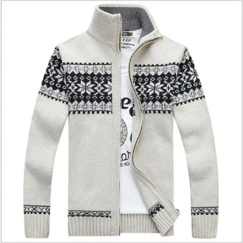 Cortez Men's Cardigan | Scandinavian Design, Versatile Style 4