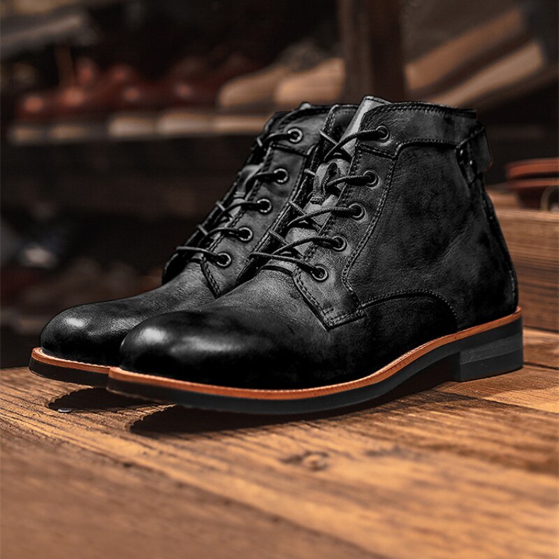 Daring Men's Leather Shoes | Timeless Style, Comfortable Fit 0