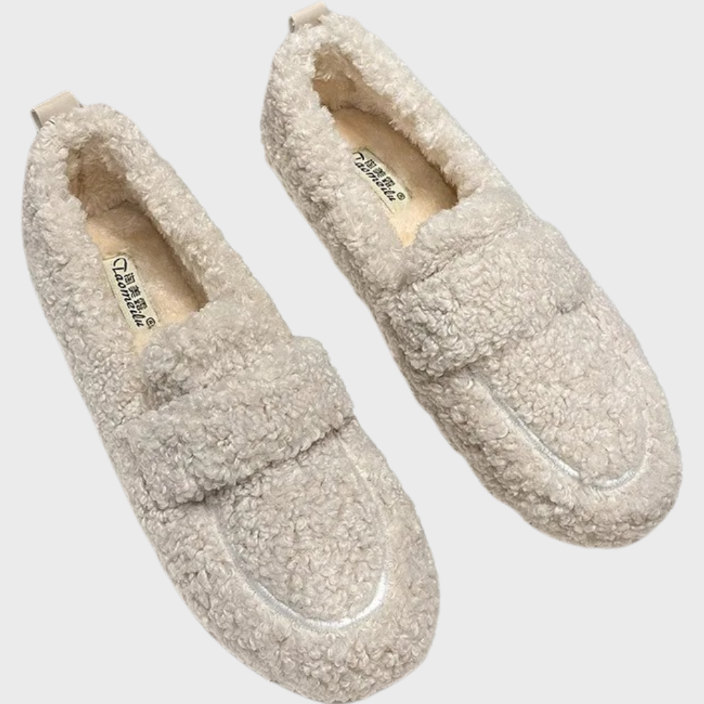Elyn Women's Slippers | Plush Comfort & Vintage Style 2