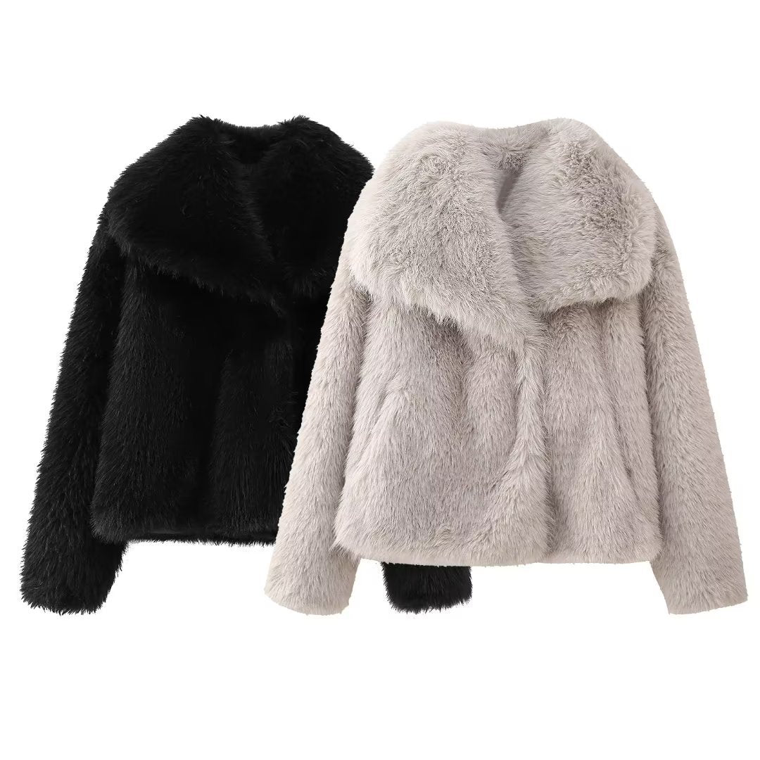 Ivy Women's Fur Jacket | High-Quality Faux Fur, Elegant 4