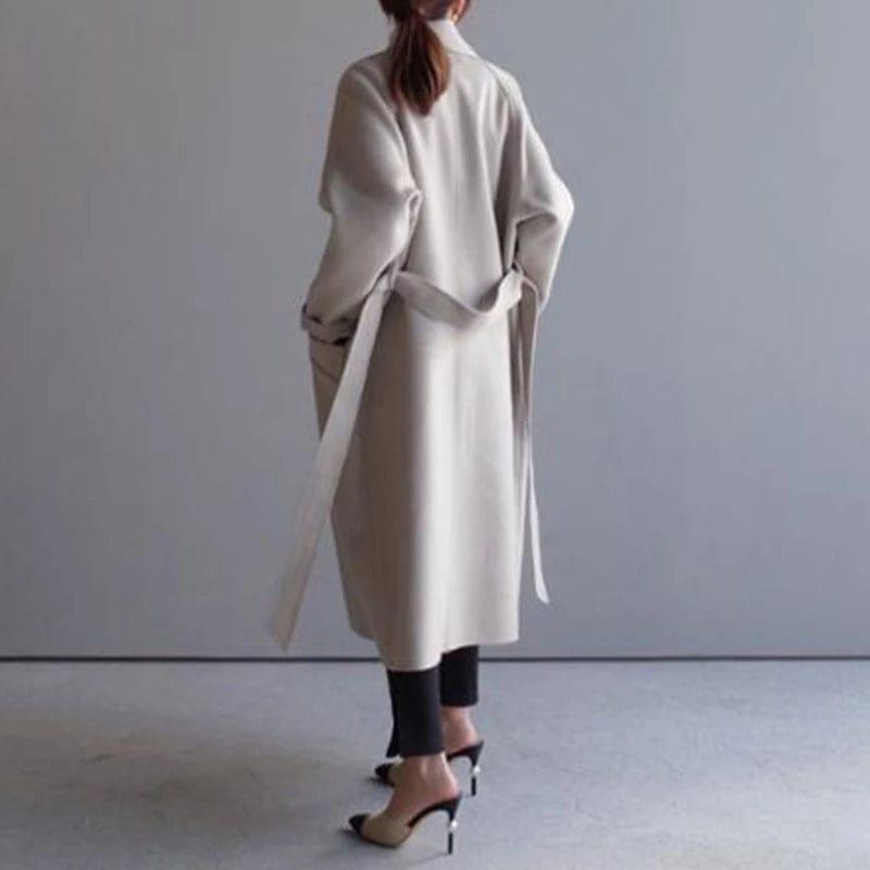 Ivy Women's Wool Coat | Soft Fabric, Elegant Design 3