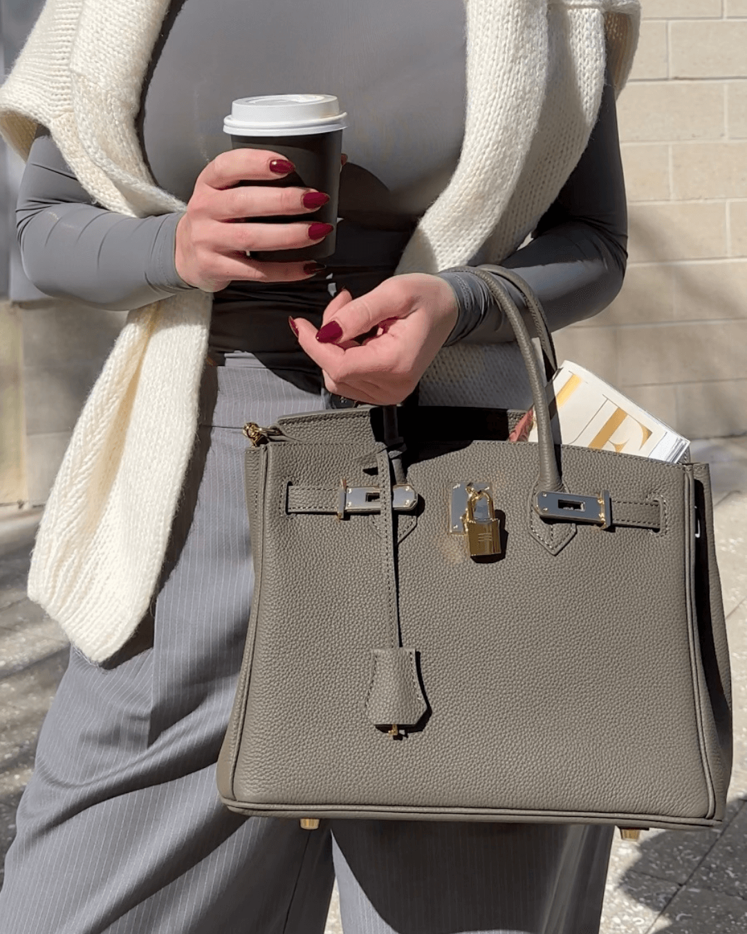 Lara Women's Handbag | Premium Leather, Spacious Design 3