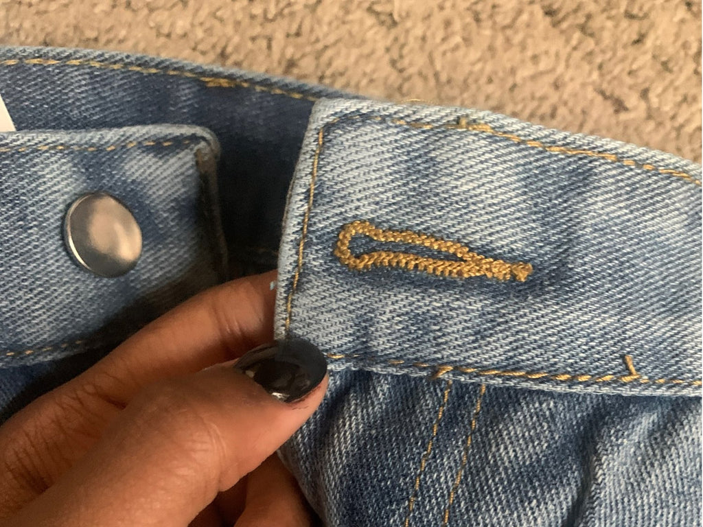 Lena Women's Baggy Jeans | Vintage-Inspired Blue Streetwear 4