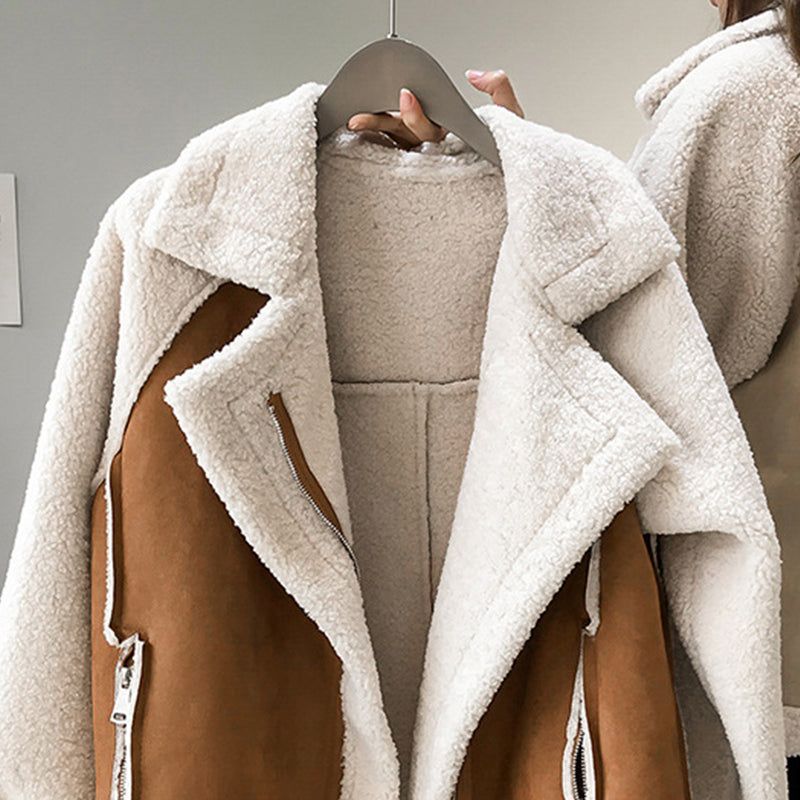 Sleek Women's Winter Coat | Oversized Fit, Warm Lining 3