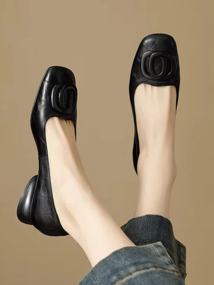 Odette Leather Flats in Black
